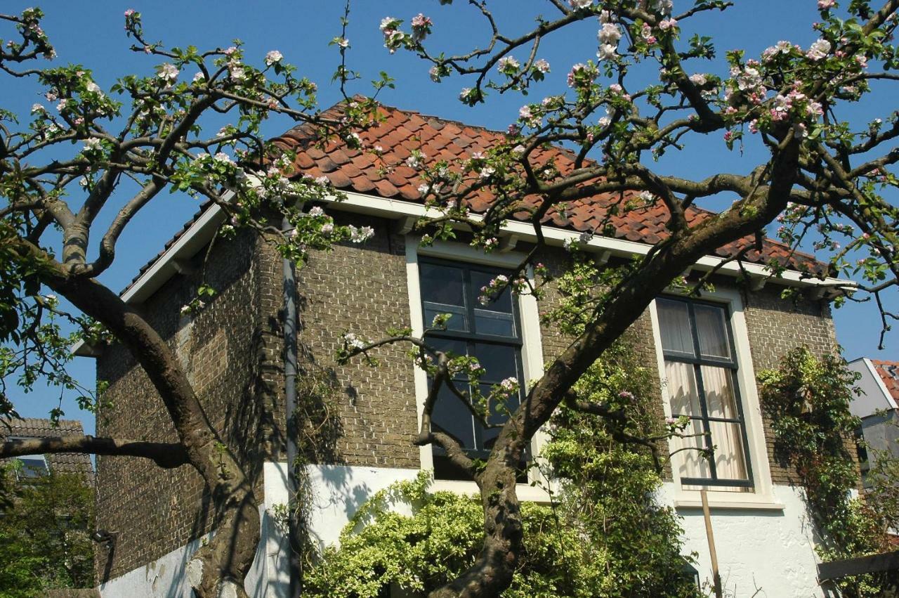 Apple Tree Cottage - Charming Home At Beautiful Canal In Our Idyllic Garden Gouda Exteriér fotografie